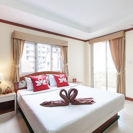 Zen Rooms Rat-U-Thid 200 Phi Road Patong Extérieur photo