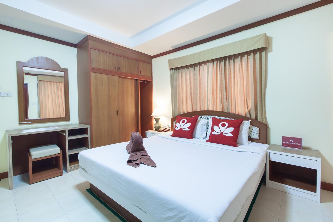 Zen Rooms Rat-U-Thid 200 Phi Road Patong Extérieur photo